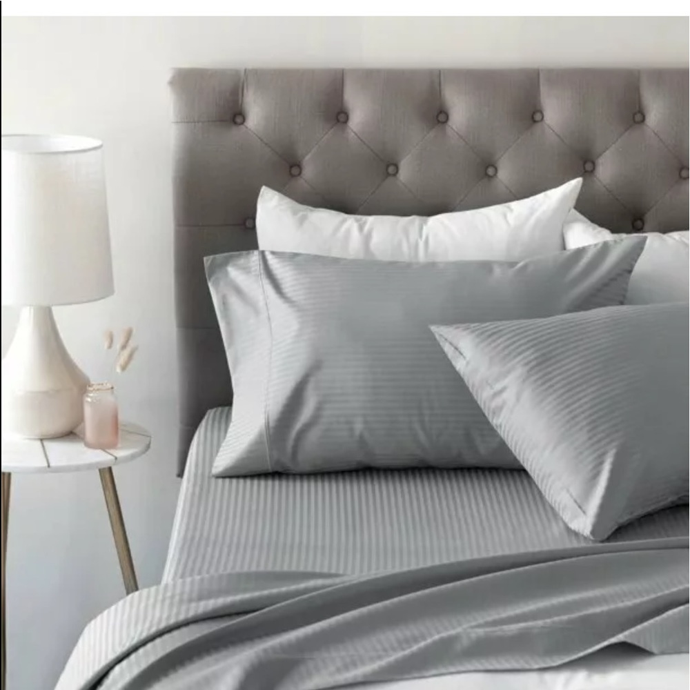 Queen 600 Tread Count Egyptian Cotton Silver Sheet Set